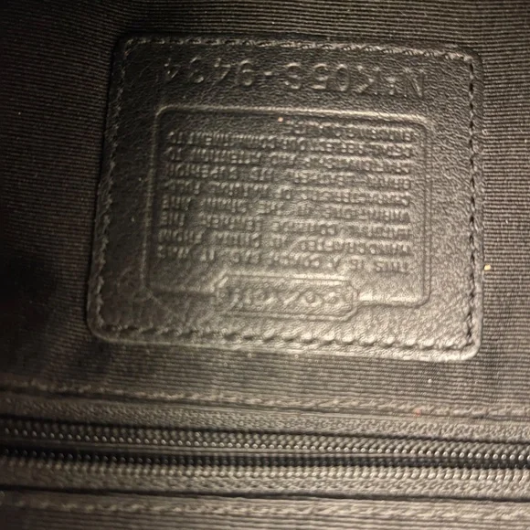 Vintage Coach SoHo black leather shoulder bag - Picture 4 of 7